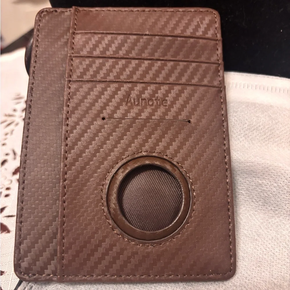 Men's Chain & Boxed Leather Wallet - Picture 5 of 13